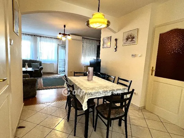 Eladó lakás Győr, Nádorváros 73 nm