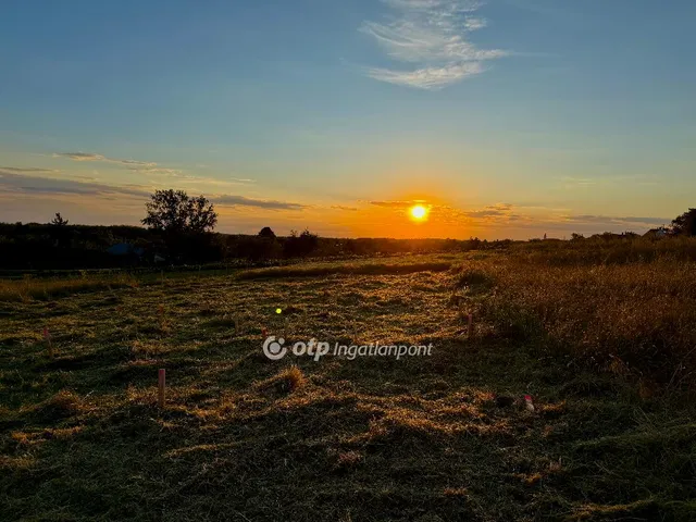 Eladó telek Gyarmat 1031 nm
