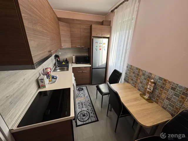 Eladó lakás Komló, Szilvás 64 nm