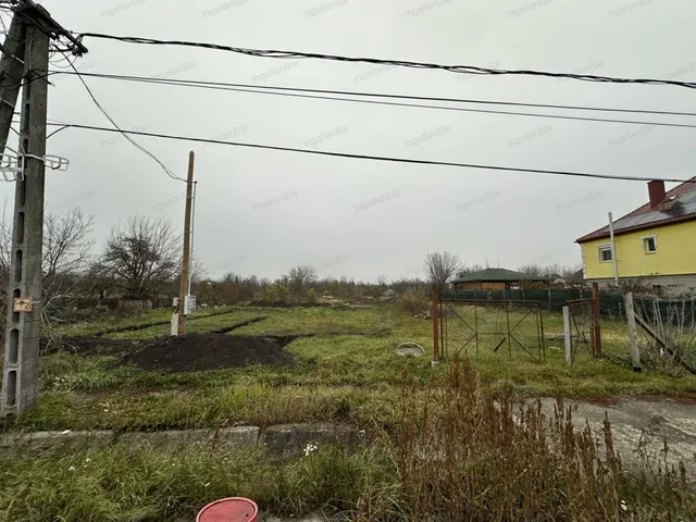 Eladó telek Kazincbarcika 2120 nm