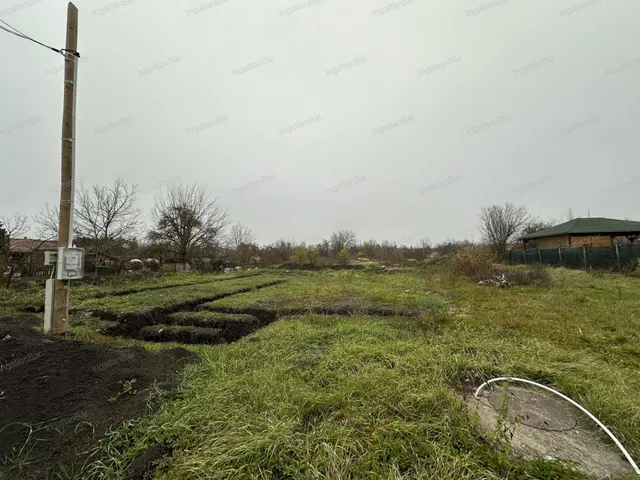 Eladó telek Kazincbarcika 2120 nm