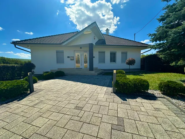 Eladó ház Kazincbarcika 254 nm