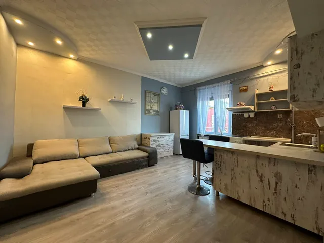 Eladó lakás Kazincbarcika 36 nm