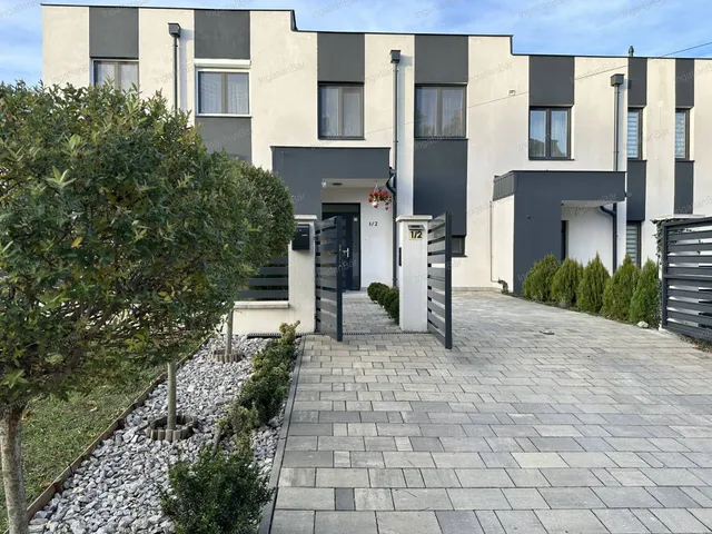 Eladó lakás Miskolc 96 nm