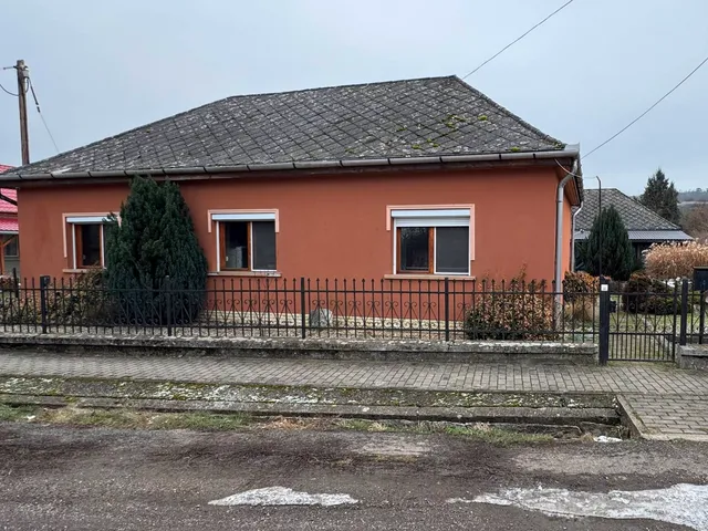 Eladó ház Hernádkércs 300 nm