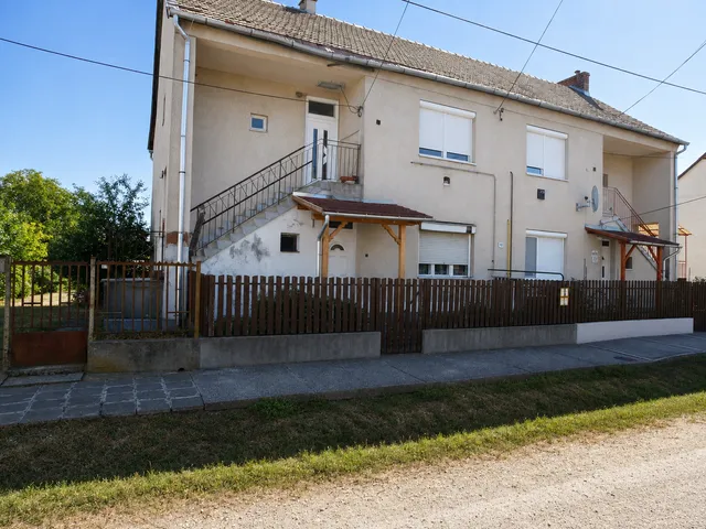 Eladó lakás Edelény 74 nm