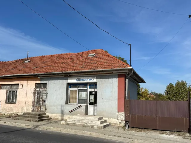 Eladó kereskedelmi és ipari ingatlan Szuhakálló 65 nm