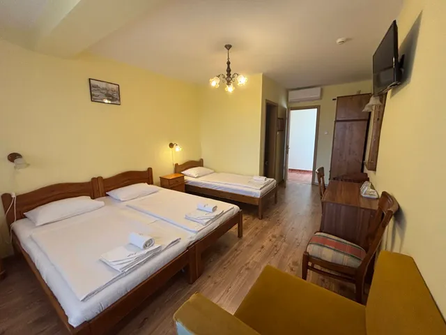 Eladó kereskedelmi és ipari ingatlan Hajdúszoboszló 452 nm