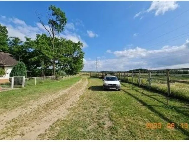 Eladó mezőgazdasági ingatlan Mikepércs 6305 nm