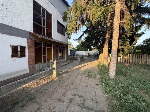 Eladó ház Vásárosnamény 200 nm