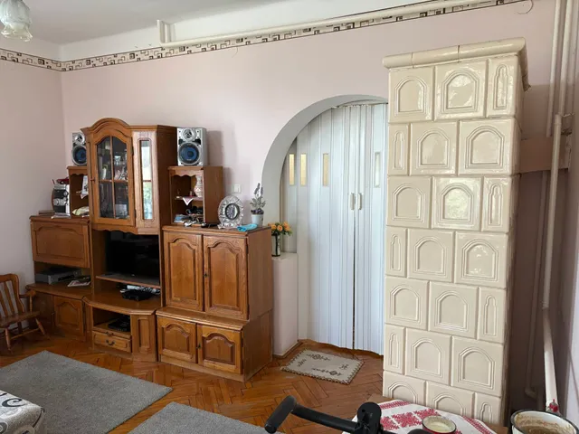 Eladó ház Tiszavid 180 nm