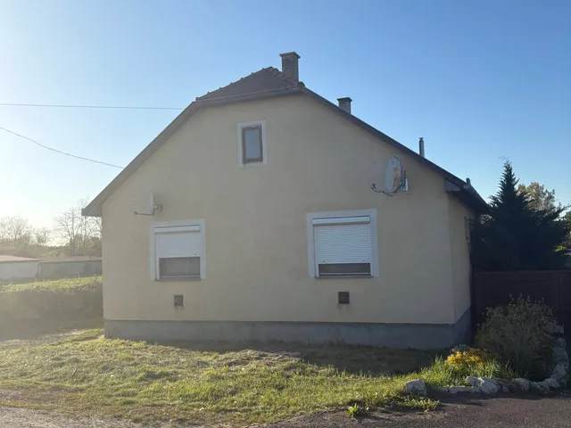 Eladó ház Olcsva 90 nm