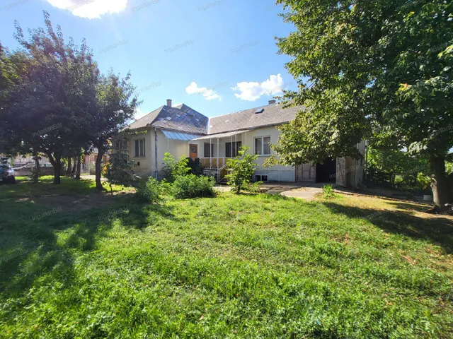 Eladó ház Nagyecsed 136 nm