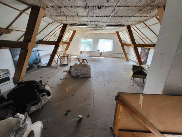 Eladó kereskedelmi és ipari ingatlan Kölcse 312 nm