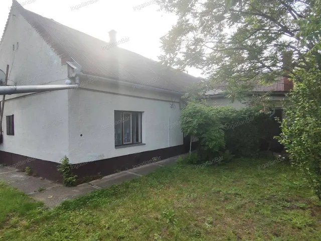 Eladó lakás Mátészalka 156 nm