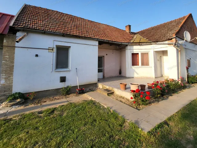 Eladó ház Nagyecsed 105 nm