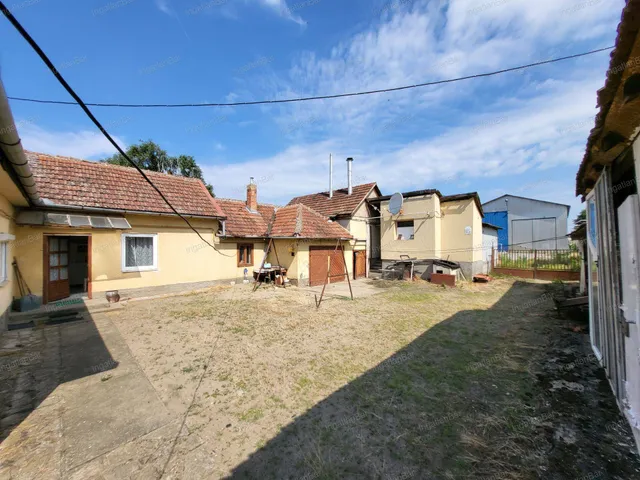 Eladó ház Mátészalka 500 nm