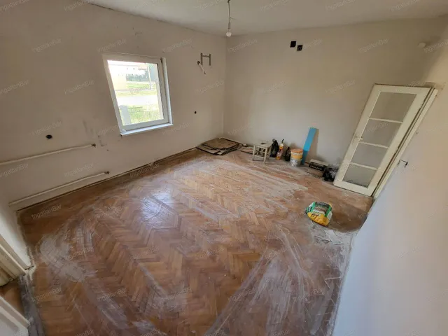 Eladó lakás Csenger 83 nm