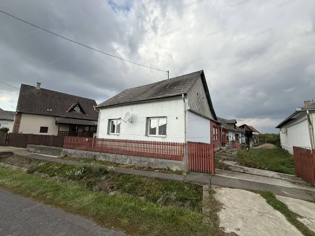 Eladó ház Nábrád 126 nm