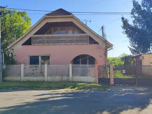 Eladó ház Nyírkáta 206 nm