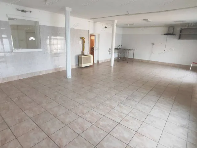 Eladó ház Vaja 74 nm