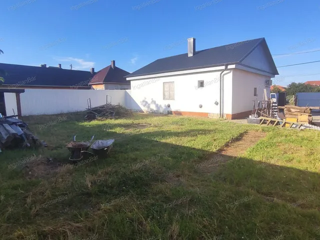 Eladó ház Vaja 74 nm