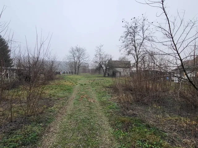 Eladó ház Levelek 15 nm