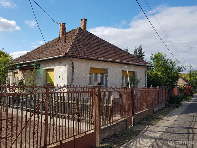 Eladó ház Újszilvás 80 nm