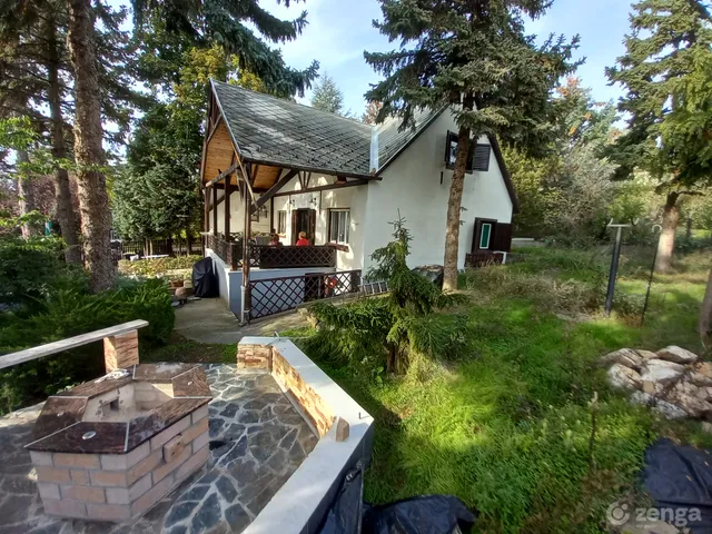 Eladó üdülő és hétvégi ház Balatonakarattya 130 nm