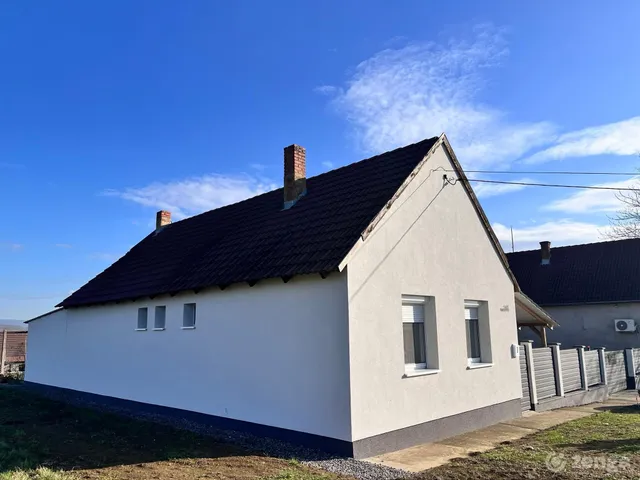 Eladó ház Nagytótfalu 75 nm
