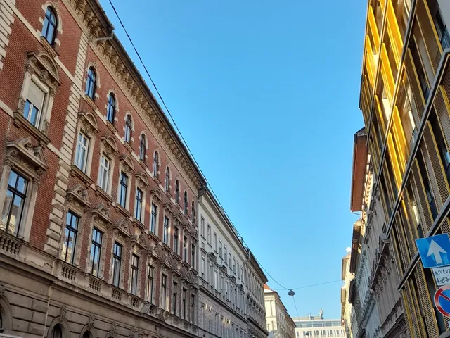 Eladó lakás Budapest VI. kerület, Nagykörúton kívüli terület 24 nm