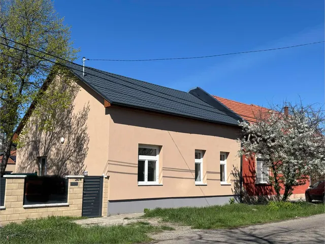 Eladó ház Budapest XVIII. kerület, Szent Lőrinc telep 68 nm