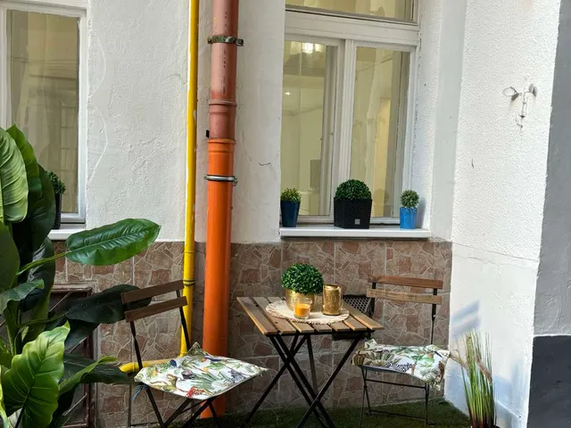 Eladó lakás Budapest VI. kerület 22 nm