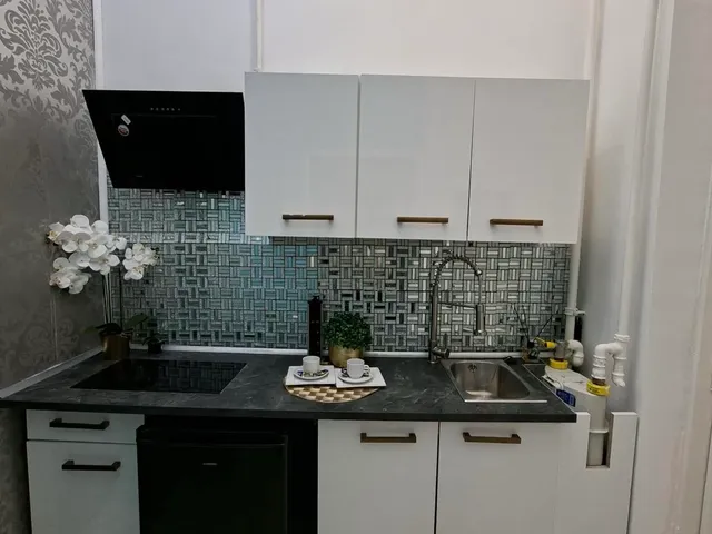 Eladó lakás Budapest VI. kerület 22 nm