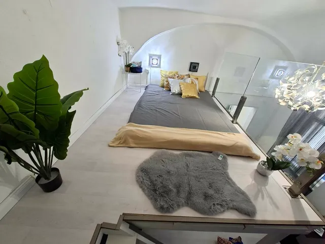 Eladó lakás Budapest VI. kerület 22 nm
