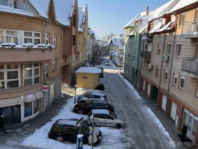 Kiadó lakás Kecskemét, Belváros 81 nm