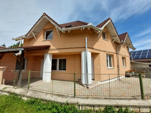 Eladó ház Százhalombatta, Óváros 120 nm