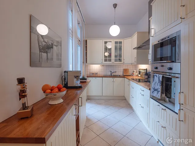 Kiadó lakás Budapest VI. kerület, Nagykörúton belüli terület 78 nm