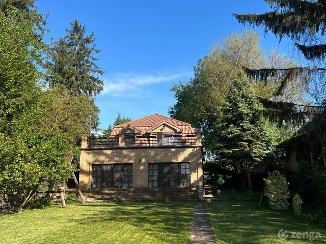 Eladó ház Majosháza 205 nm