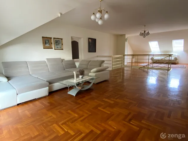 Eladó ház Alsóörs 353 nm