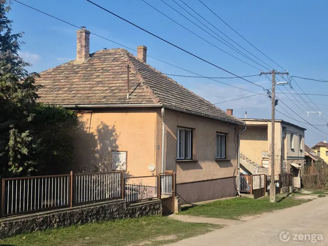 Eladó ház Környe 88 nm