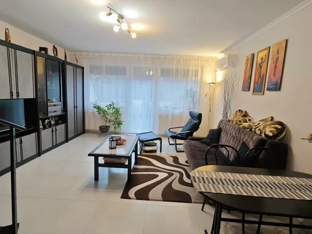 Eladó ház Budapest XVIII. kerület, Gloriett-telep 135 nm