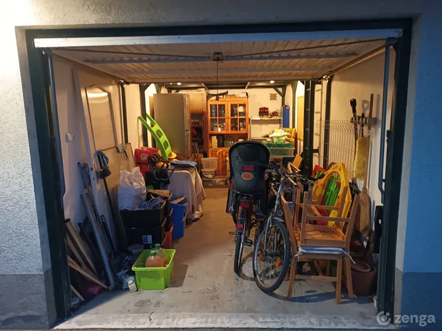 Eladó garázs Szeged, Móraváros 15 nm