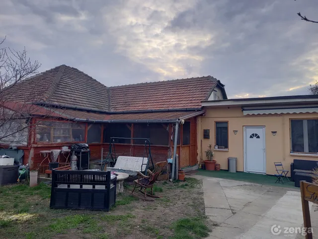 Eladó ház Pusztaszabolcs 120 nm