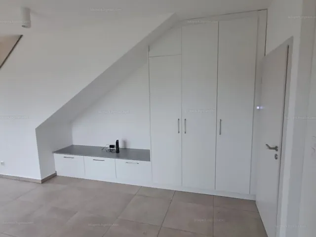 Eladó lakás Sopron, Ősz utca 7 79 nm