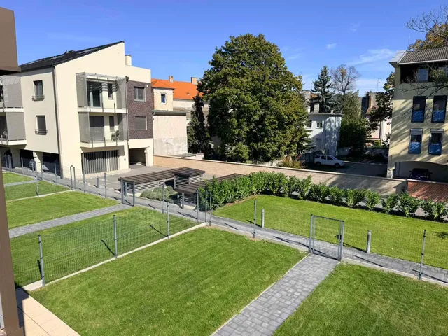 Eladó lakás Sopron, Ősz utca 7 111 nm