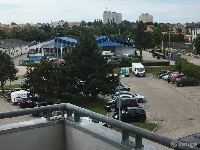 Kiadó lakás Veszprém, Cholnokyváros 76 nm