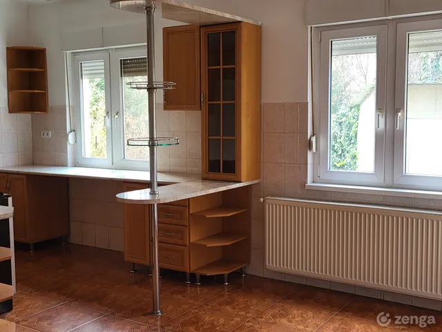 Eladó lakás Bicske 75 nm