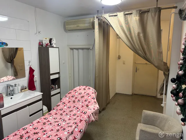 Eladó kereskedelmi és ipari ingatlan Polgár 18 nm