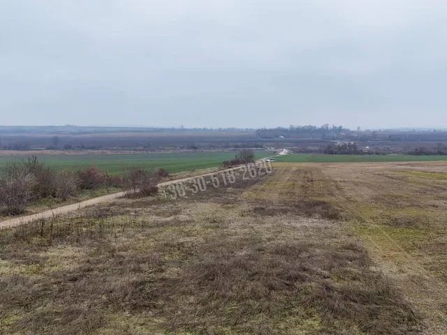 Eladó telek Vác, Külterület